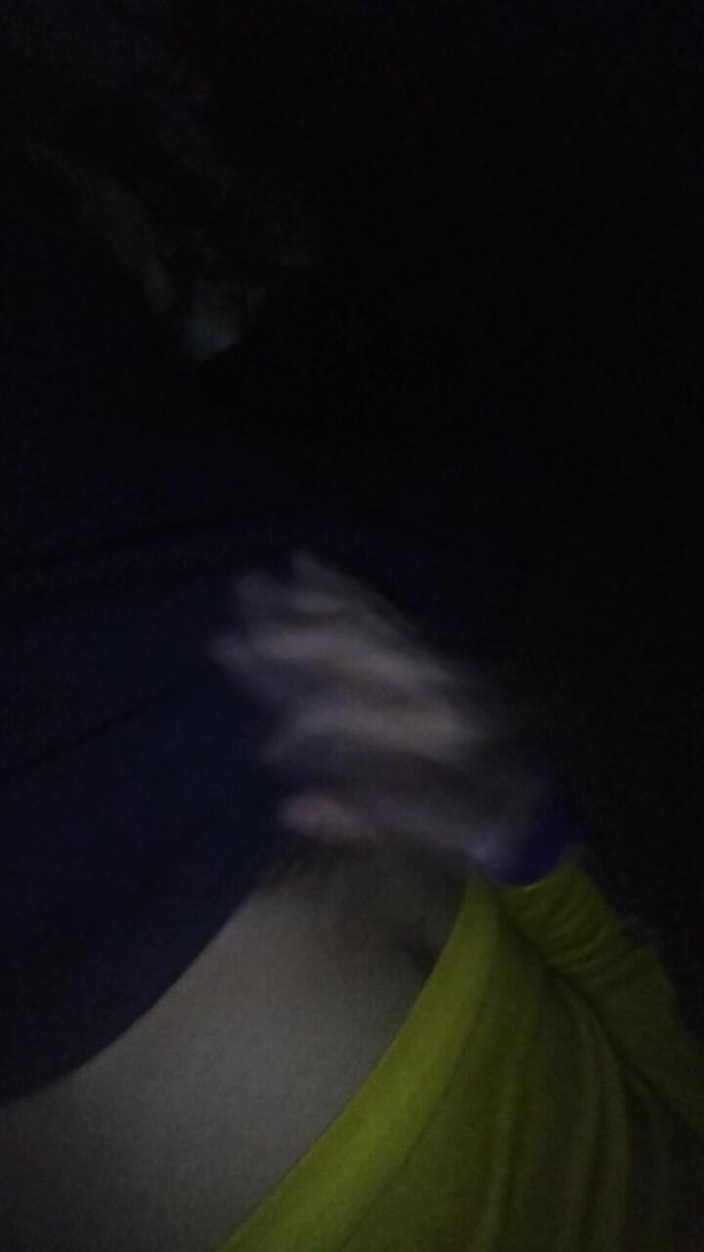 AlexAlejandro13: Sexy Man Met Enorme Lul Die Zichzelf Aanraakt Op De...