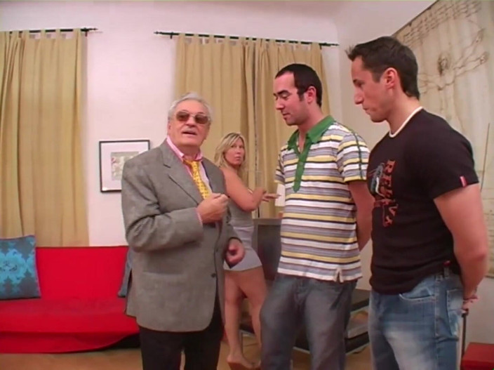 XTime Vod: Peituda loira milf ama grande pau jovem na buceta