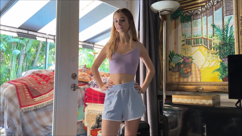 Alex Adams: วันหยุดกับแฟนสาววัยรุ่นตัวเล็ก - molly little - แฟนสาวสุดเพอร์เฟ็คต์ - Alex Adams