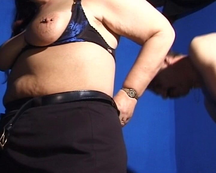 BB Video - Vintage Story: Máy bay bà già người Đức nghiệp dư chơi tay ba...