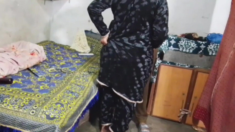 Abida pavreen: Styvsyster i het sexscen