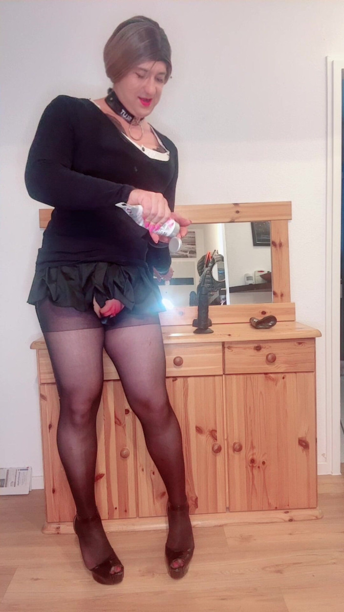 SissyDaniella: Sissy fickt neues muschi-loch