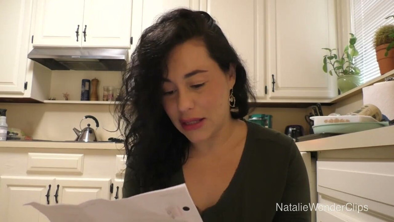Natalie Wonder: O mamă vitregă foarte mândră îți oferă niște recompense cu totul...