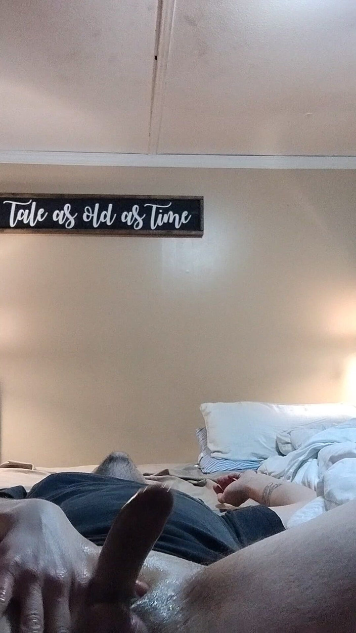 Mofarmer92: Nadržený nevlastní otec se pohladí