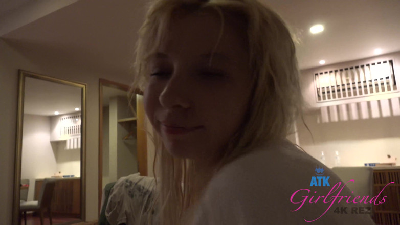 ATK Fans (Girlfriends): She Gives You a Little Massage, and Gets Your Cock...