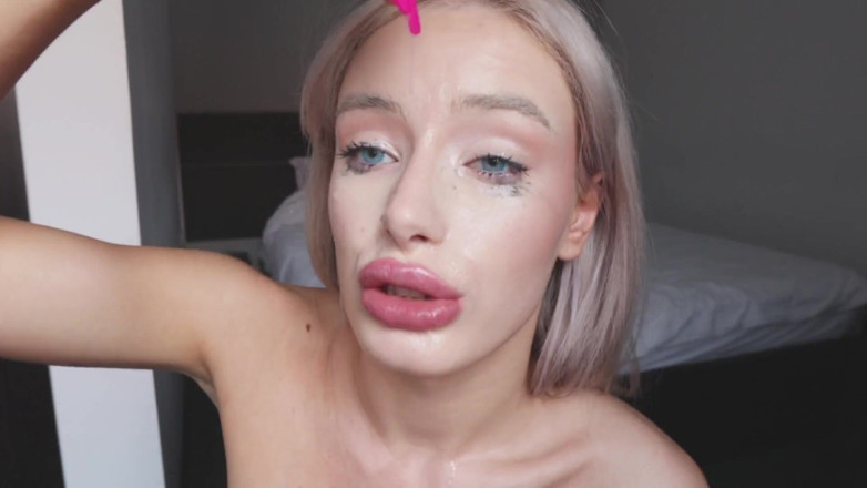 AnnaReyBlonde: Fucking My Throat and Spits on Face. Jerk off to...