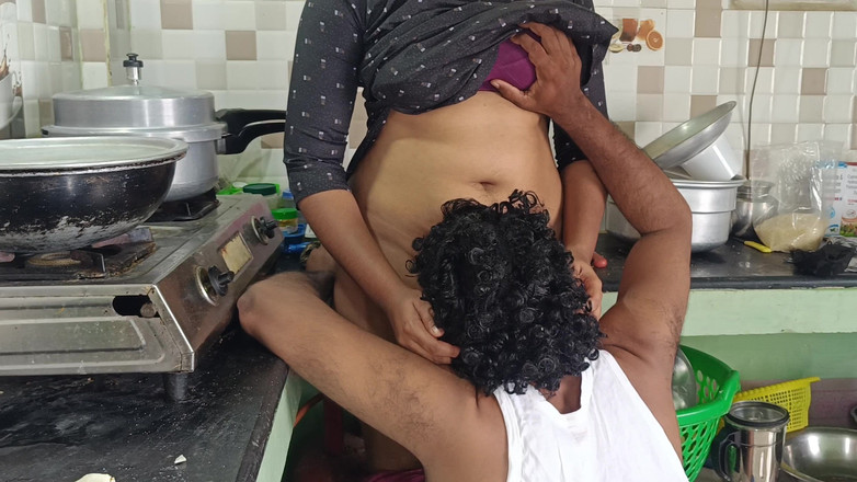 Palani69: Housewife Hot Fucking Romance in Kitchen