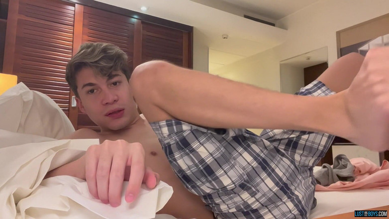 Lust for boys: Гра пеніса з сексуальним Денні