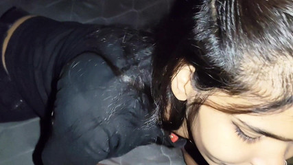 Shivanibaby: Ik vond mijn stiefzus alleen thuis en neukte haar en...