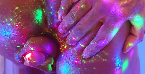 Hallelujah Johnson: Černý chlupatý pták, Zadek, A koule Hallelujah Johnson