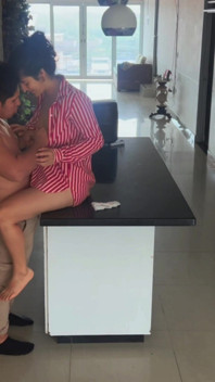 Quando cucina con amore c'è cazzo vaginale