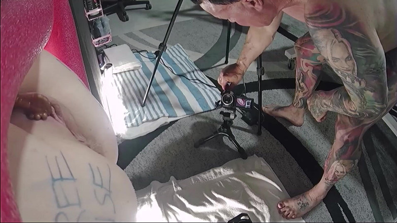 Phoenix Rizin': Orgasmen und gloryholes