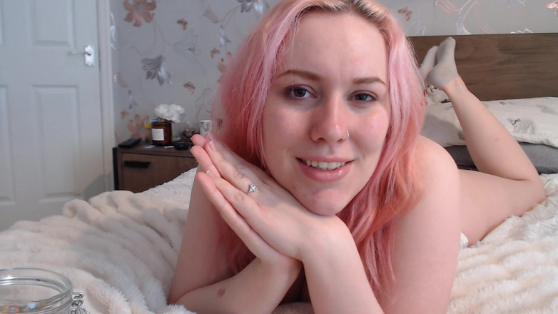 Ripley sweet studio: Drobní muži zvrtnou sladkou obryně