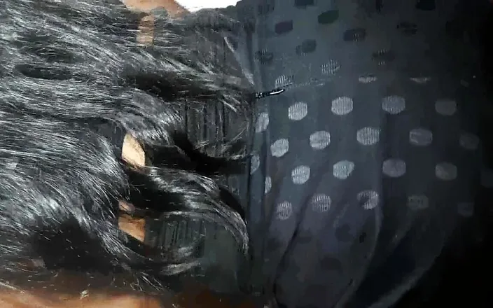 PinkyCouple: Gadis sri lanka fingering memek merah muda yang ngerjain video...