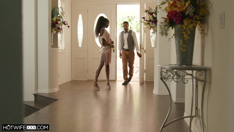 HotwifeXXX: Amari Does Not Forget a Good One