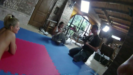European Lift and Carry Club: Supergirl wrestling in livingroom