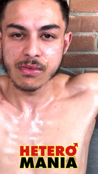 Sixpack and a Thick Dick on Young Straight Boy Davide