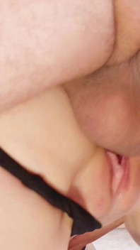 Berkongkek keras pepek merah jambu remaja basah - orgasme wanita dan creampie