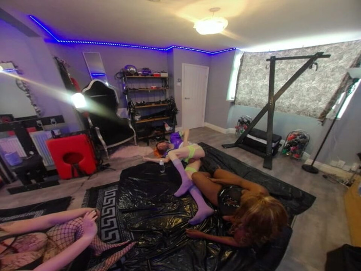 Perception of Depth - Jasmine_Dlight but VR: Jasmine_dlight &amp; Ava Black - Pvc Futa Giantess Gets Deep Footed with...
