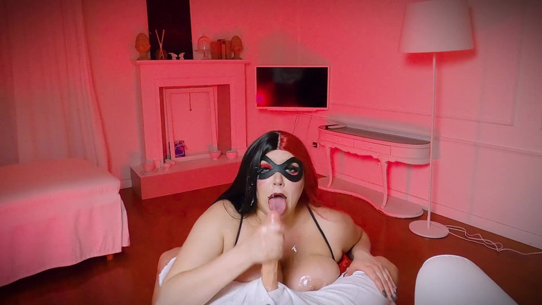 Mila Volker: Sborra disperata di harley quinn bukkake folle