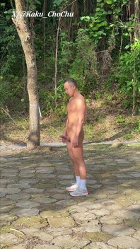 Escalada desnuda y masturbación
