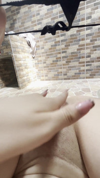 Hermosa Hermanastra Le Gusta Jugar Con Su Cliptoris Antes De Irse a La Universidad