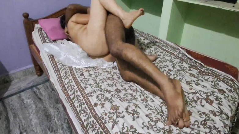 Sexy sindu: Хардкорный секс молодой индийской тетушки