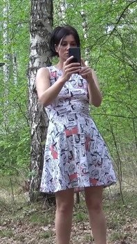 Meine muschi im wald blankziehen
