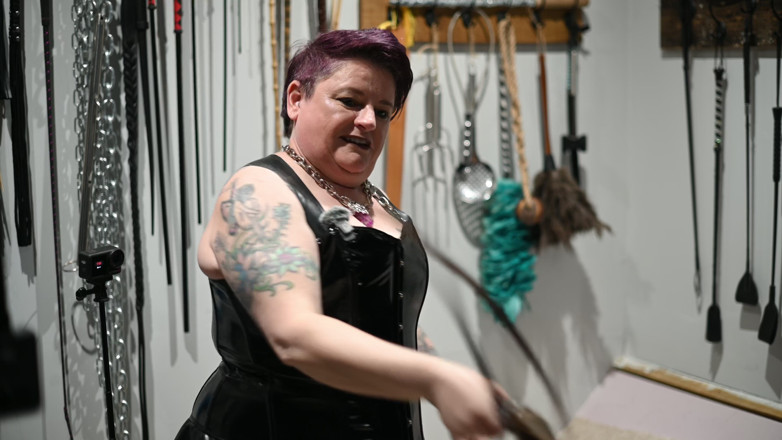 The Izars: Restricted Latex Gets His First Impact