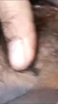 Cuộc gọi video nóng bỏng với chị kế mũm mĩm của tôi