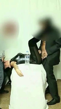 Soirées de baise de masse torrides ! Tout le monde peut squirter ici !