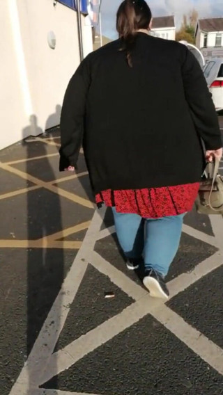 SSBBWLadyBrads: Vím, že mě ráda vidíš chodit