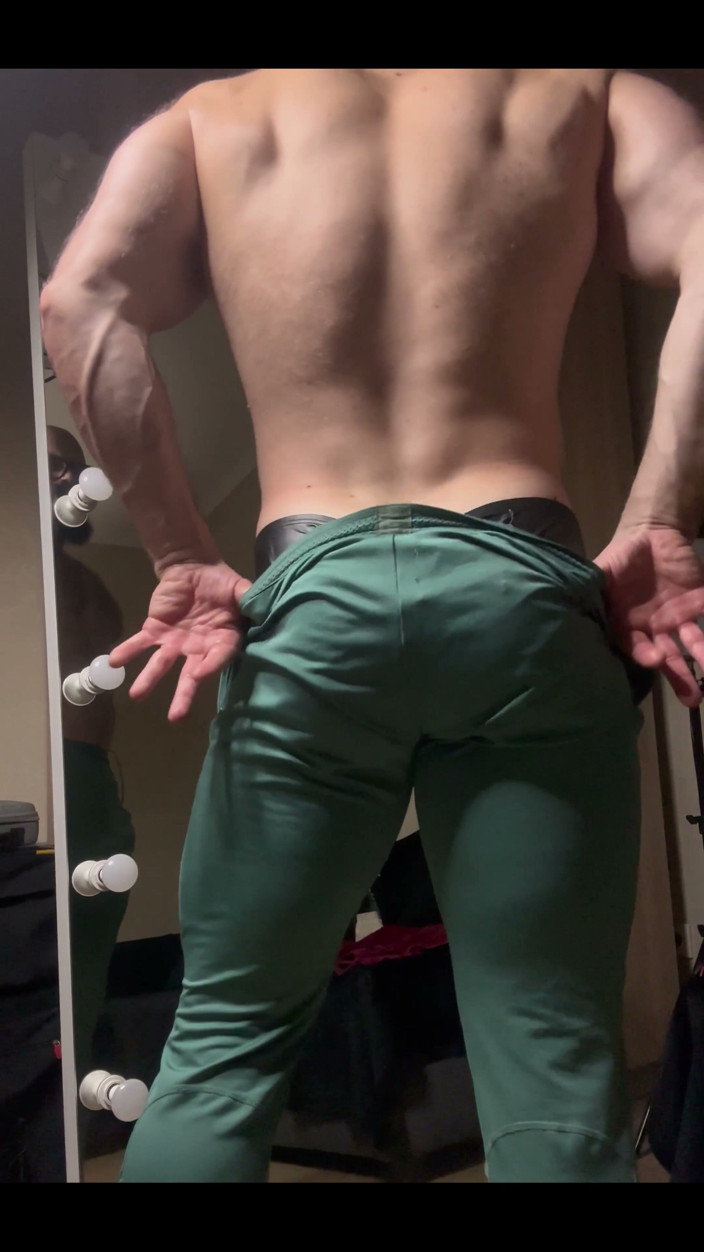 Mister Stone: Stretching Sweather Pants Bounce Muscle