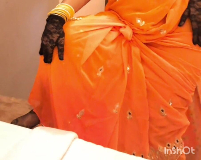 Slutty Sunny Sup: Jovem universitária tira roupa