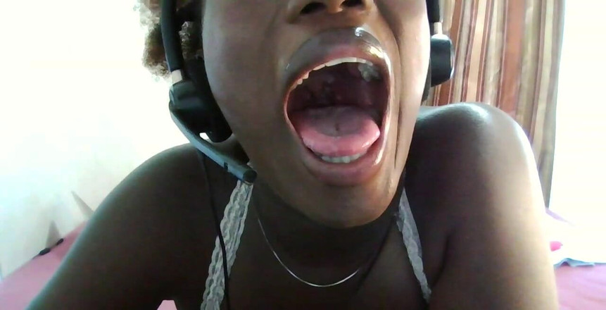 Mastermeat1 Solamente: Když otevřu doširoka vidíte skvrnu od spermatu?