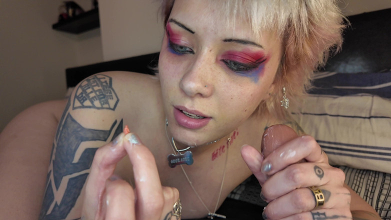 Glitterqueen1999: เพื่อนตัวเล็กของแฟนกู