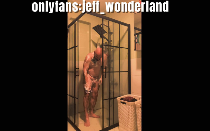 jeff's_wonderland: Shower