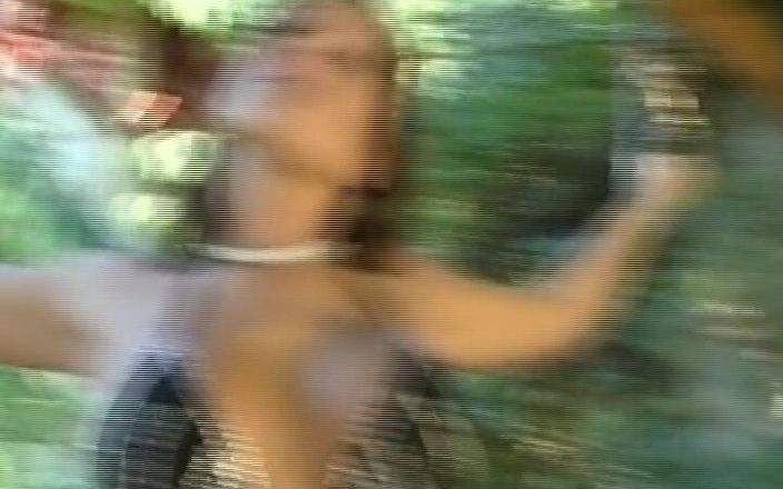 Deutsche XXX Filme: Prvotřídní německá děvka polyká mrdku po hardcore šukání