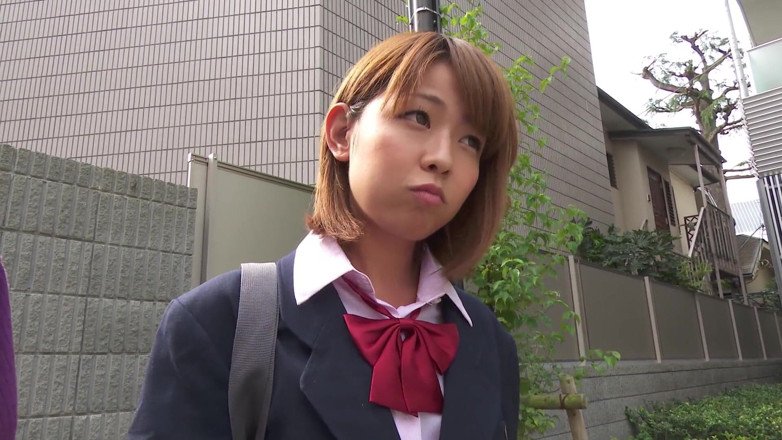 Caribbeancom: Japanese girl coming back from classes gets facialized and creampied...
