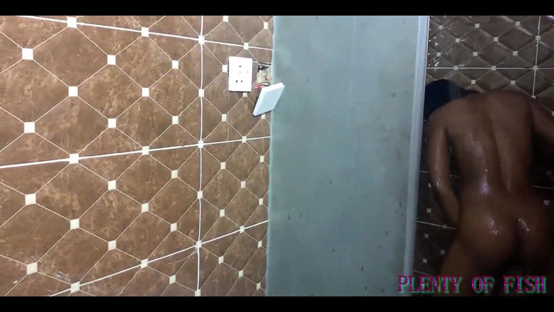 Titty_Ebony: Horny Sexy Melanie Teen Showering