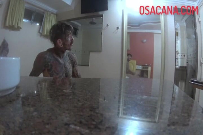 World Tranny: Hottie pantat besar bercinta panas dengan berbakat di motel