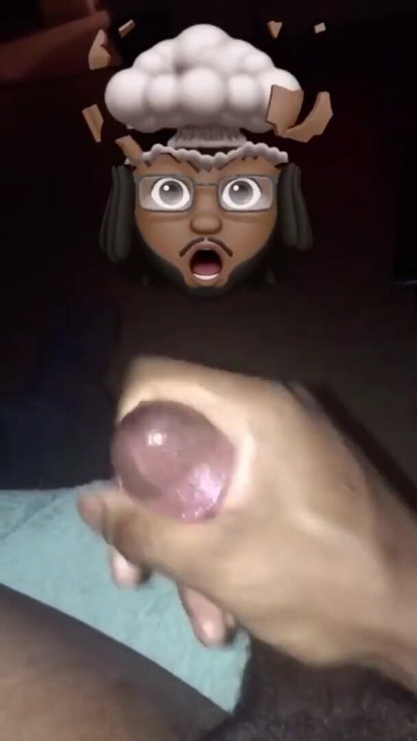 Saint Patrick: Emoji cumshot