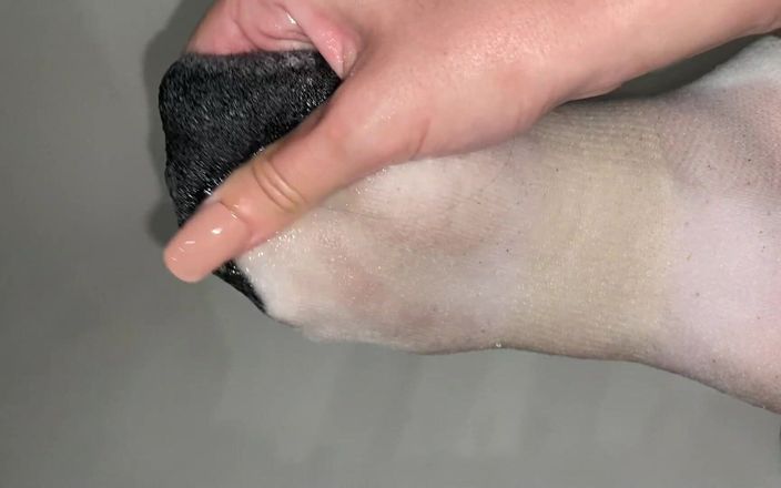 footivities: Massaggio con olio per il piede in calze a caviglia