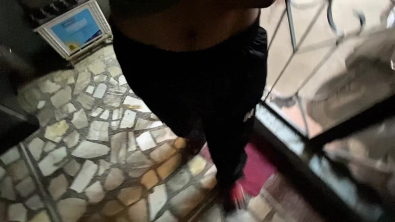 Shonai: Disfruté viendo el culo de india en camino y