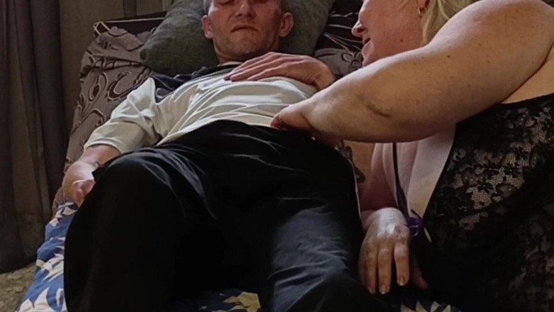 Zona901: 義母はオナニーしてしゃぶった後、口に精液を含みます