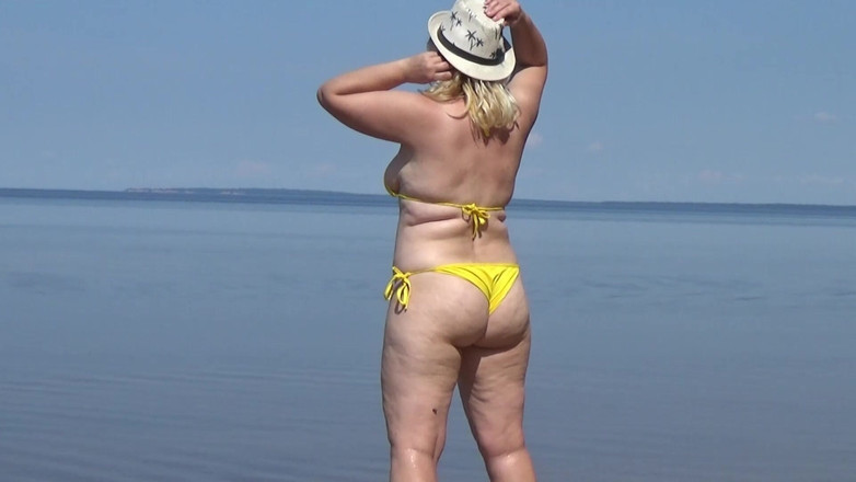 RedRoseRus: Moje žena na pláži