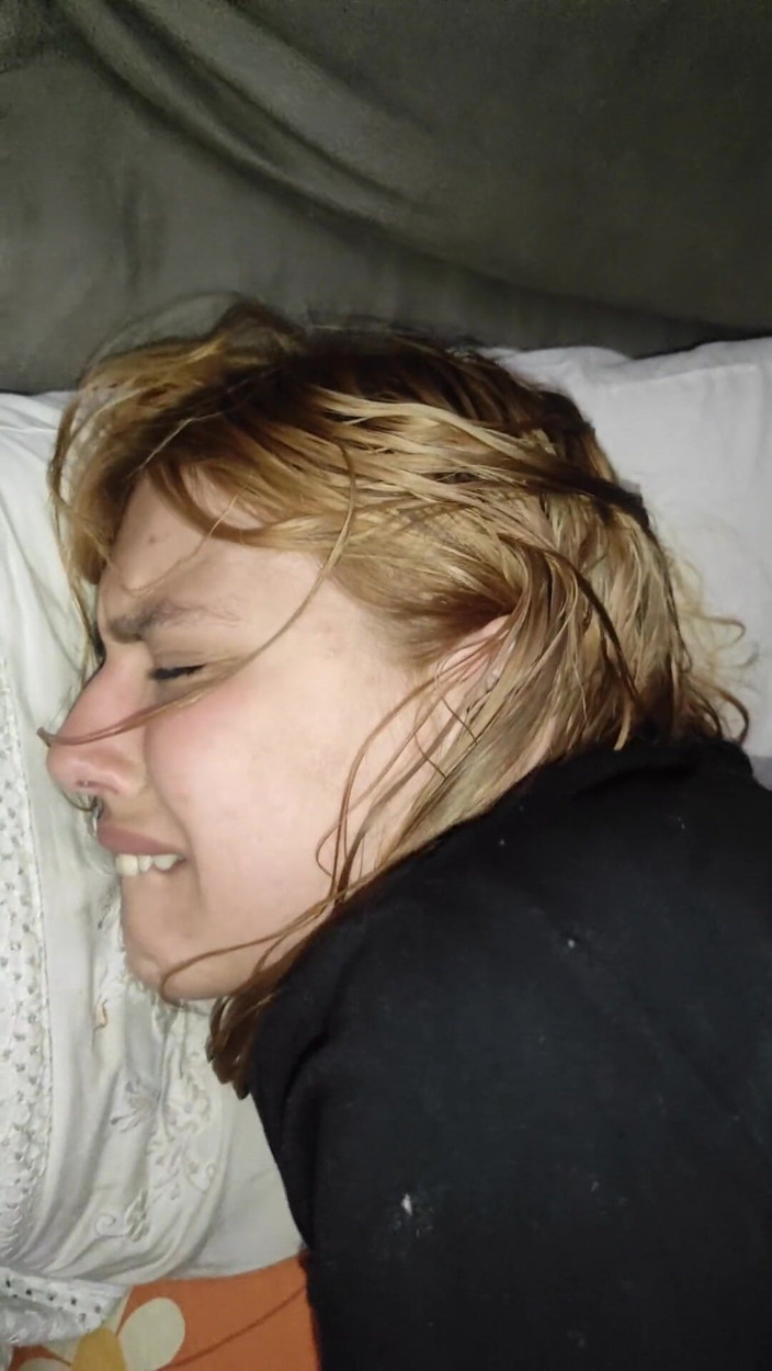 Endemoniados: Little blonde slut wants my cum inside her to go...
