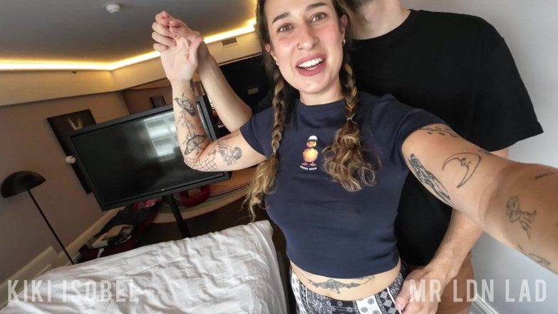 Kiki Isobel: Liburan di Belgia berubah menjadi gloryhole &amp; ngentot