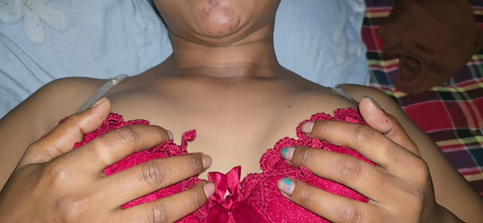 SafeRosebush8: Prstění v mé přítelkyni Vegina a vyšla z toho spousta...