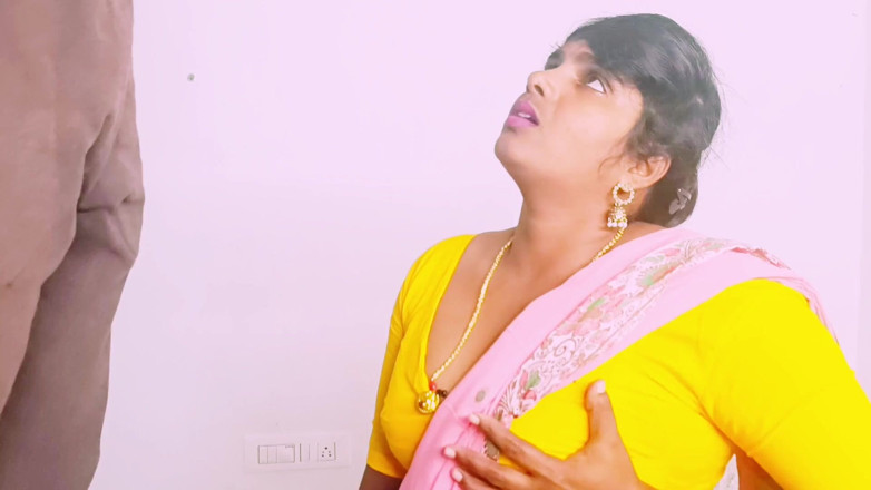 Telugu honey lips: Indian Bhabi Fucking Electrition Big Dick